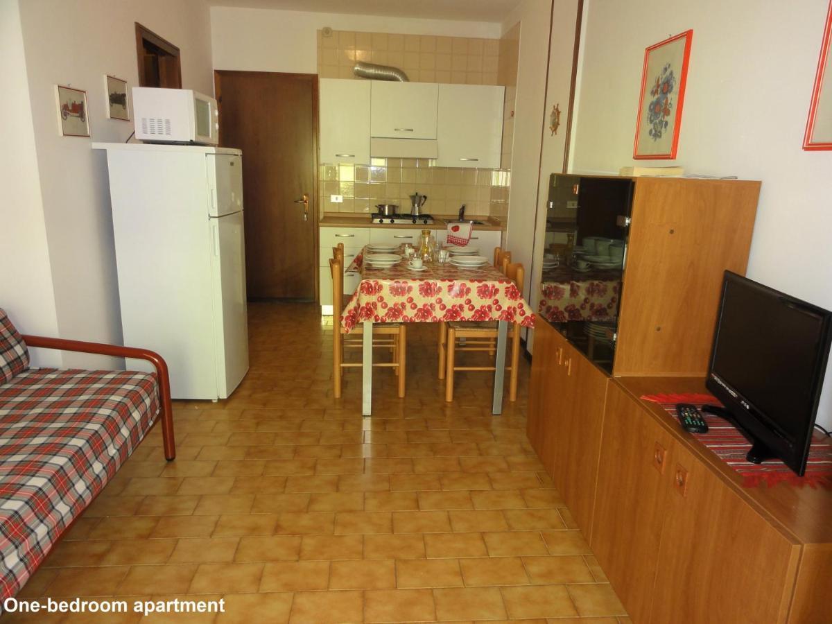 Reji - Appartamenti Bibione Bagian luar foto