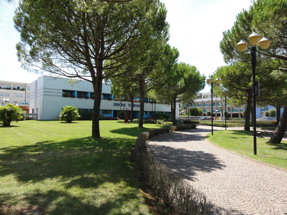Reji - Appartamenti Bibione Bagian luar foto